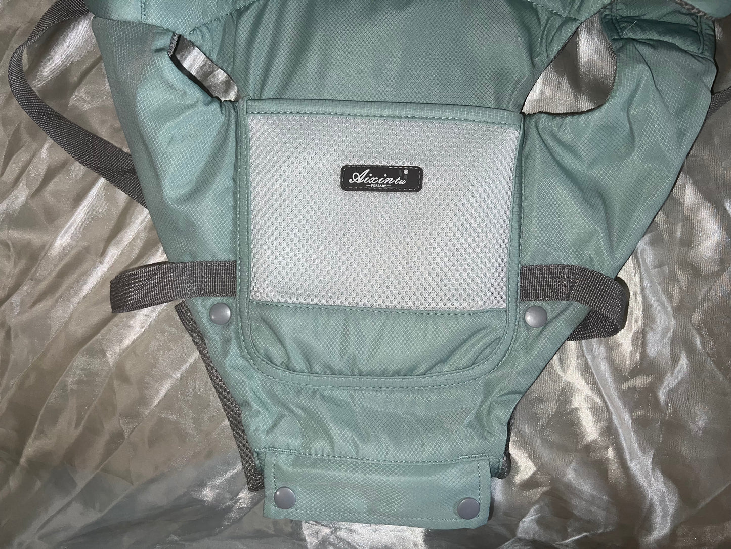 Ultra Supportive Baby Carrier with Hip Seat