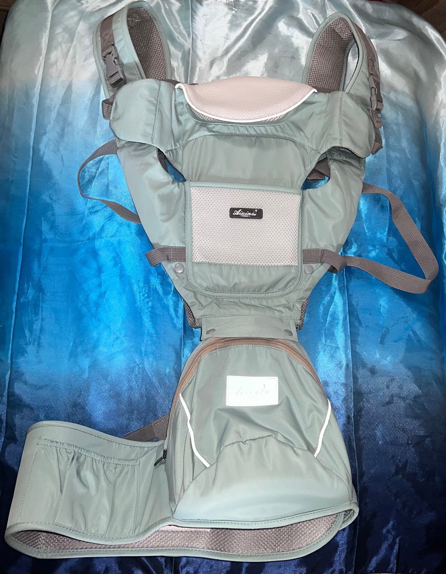 Ultra Supportive Baby Carrier with Hip Seat